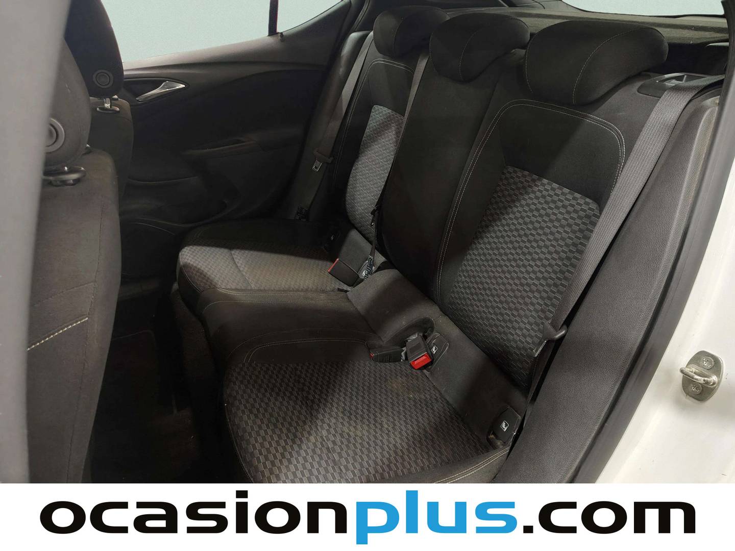 Foto asientos traseros Opel Astra Opel Astra 1.0 Turbo S/S Dynamic (105 CV)