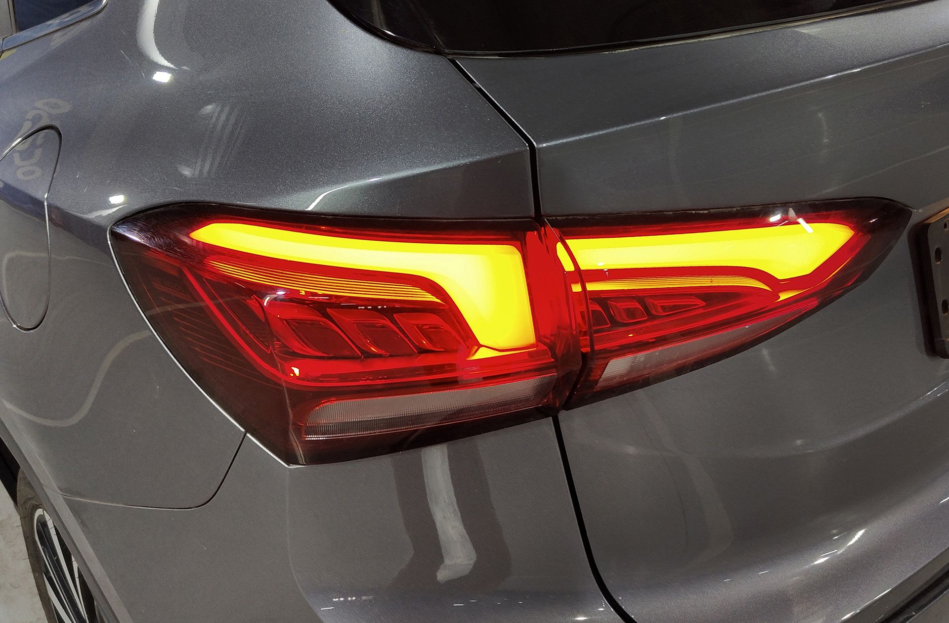 MG ZS 1.5 Hybrid+ Luxury - foto 17