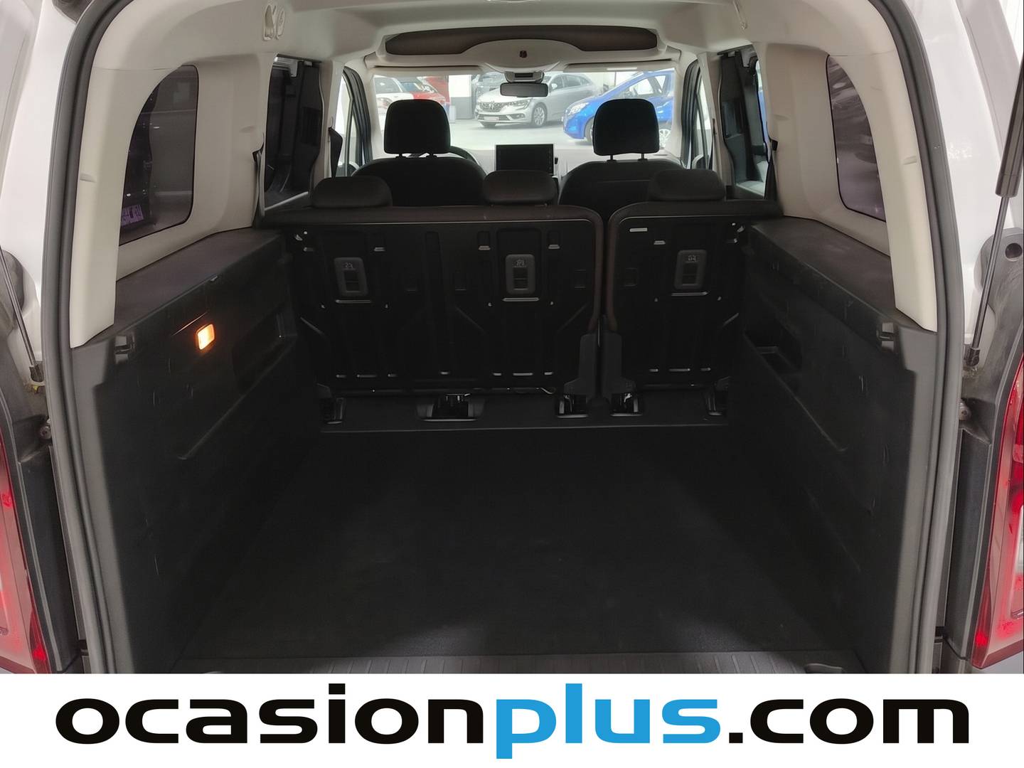 Fotos maletero Citroën Berlingo Citroën Berlingo BlueHDi 130 S&S Talla XL Plus (130 CV)