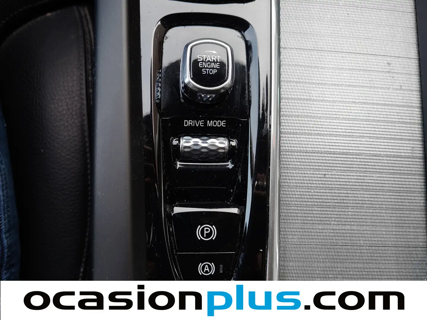 Foto Volvo V60 Cross Country Volvo V60 Cross Country D4 Pro Auto (190 CV)