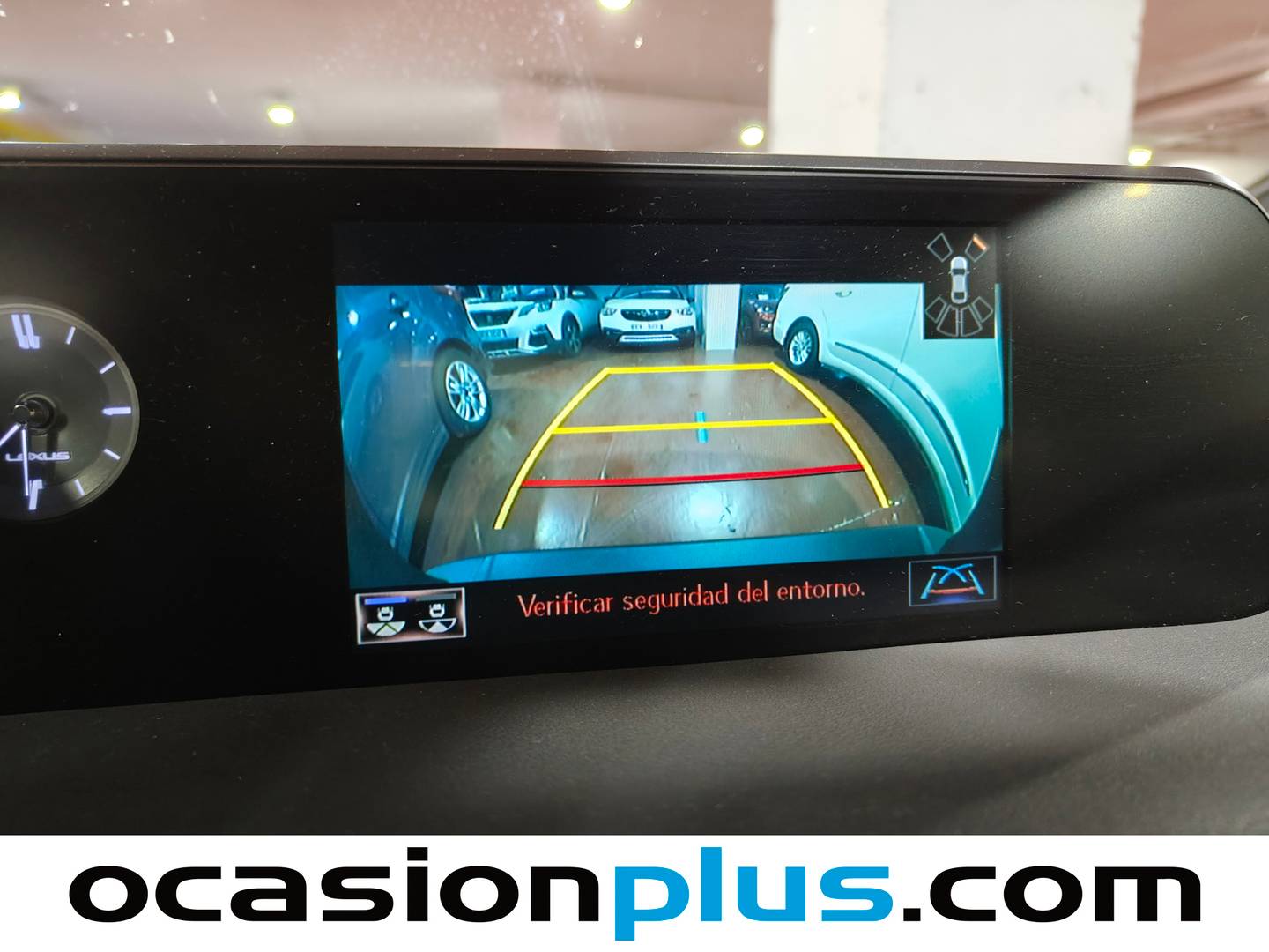Extras y acabados del Lexus UX Lexus UX UX 250h Premium (184 CV)