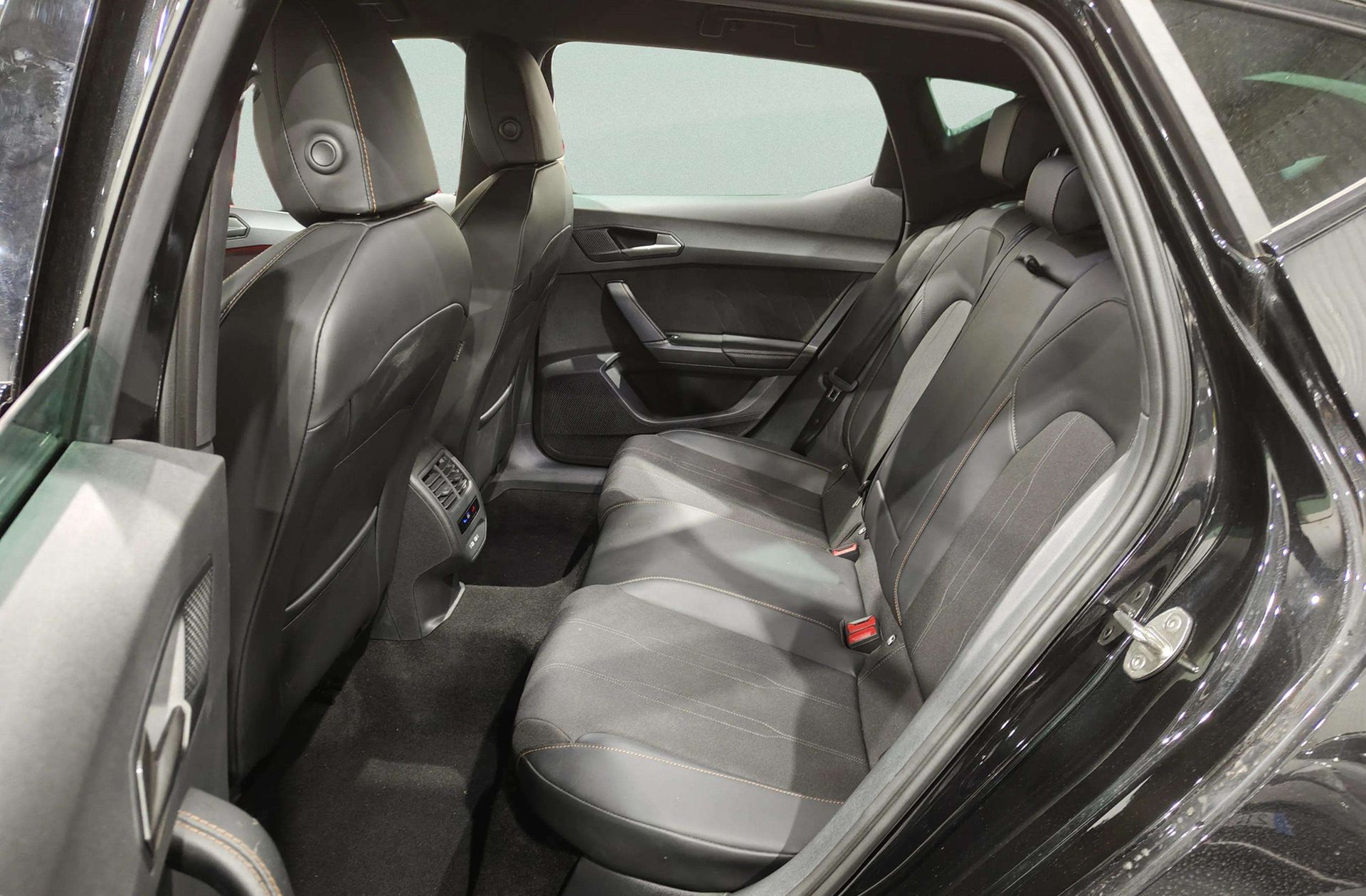 Cupra León 1.5 TSI e-Hybrid DSG - foto 14