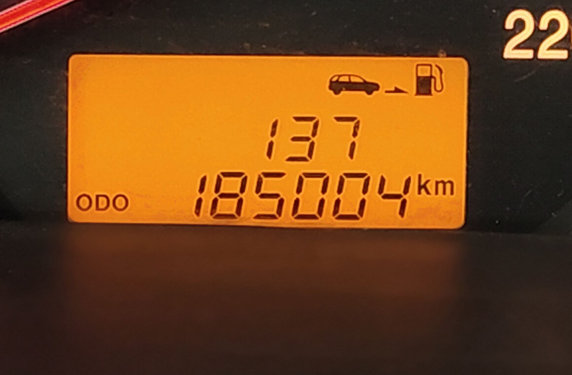 Kia Carens 2.0 CRDi Emotion - foto 8