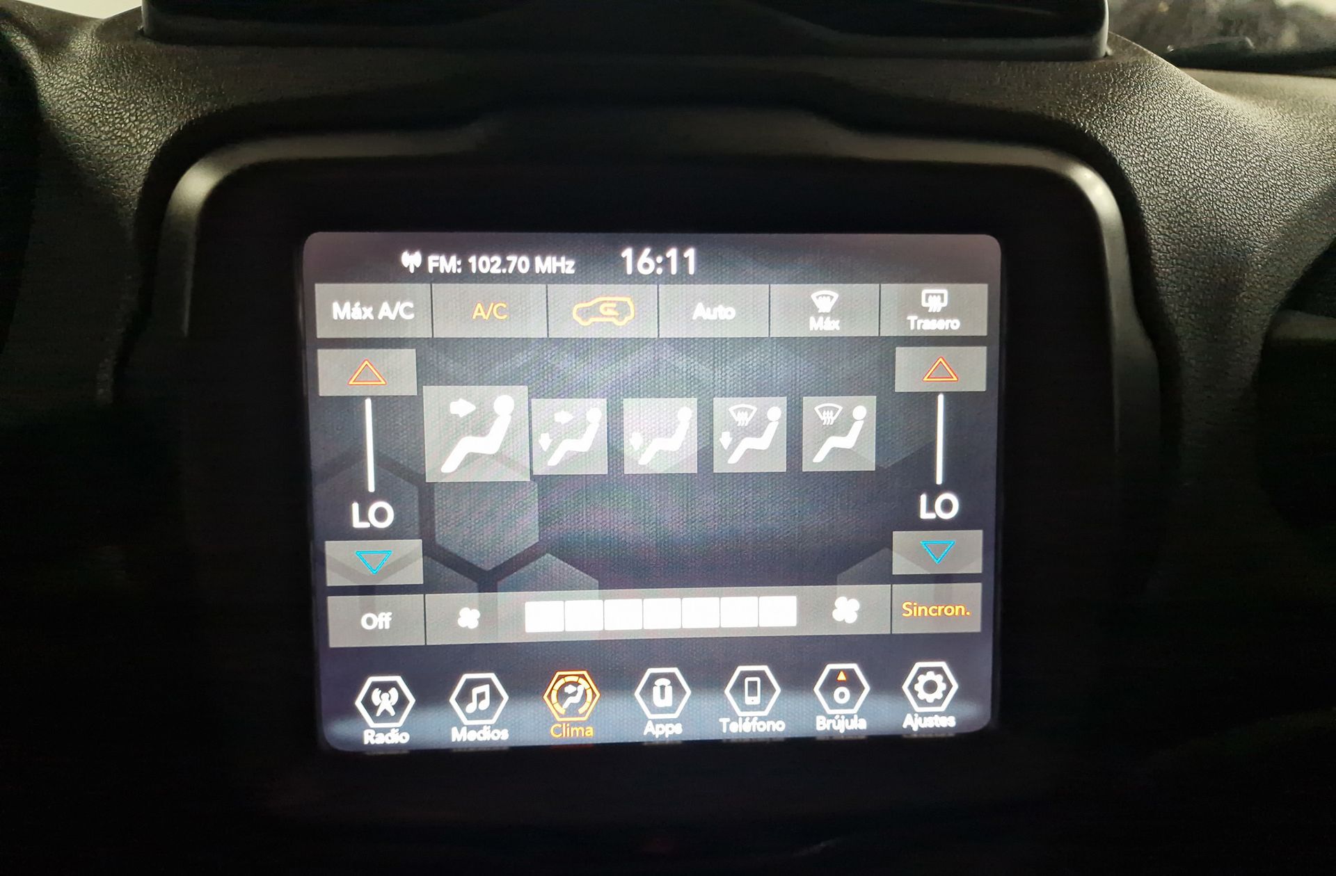 Jeep Renegade 1.0G Limited 4x2 - foto 27