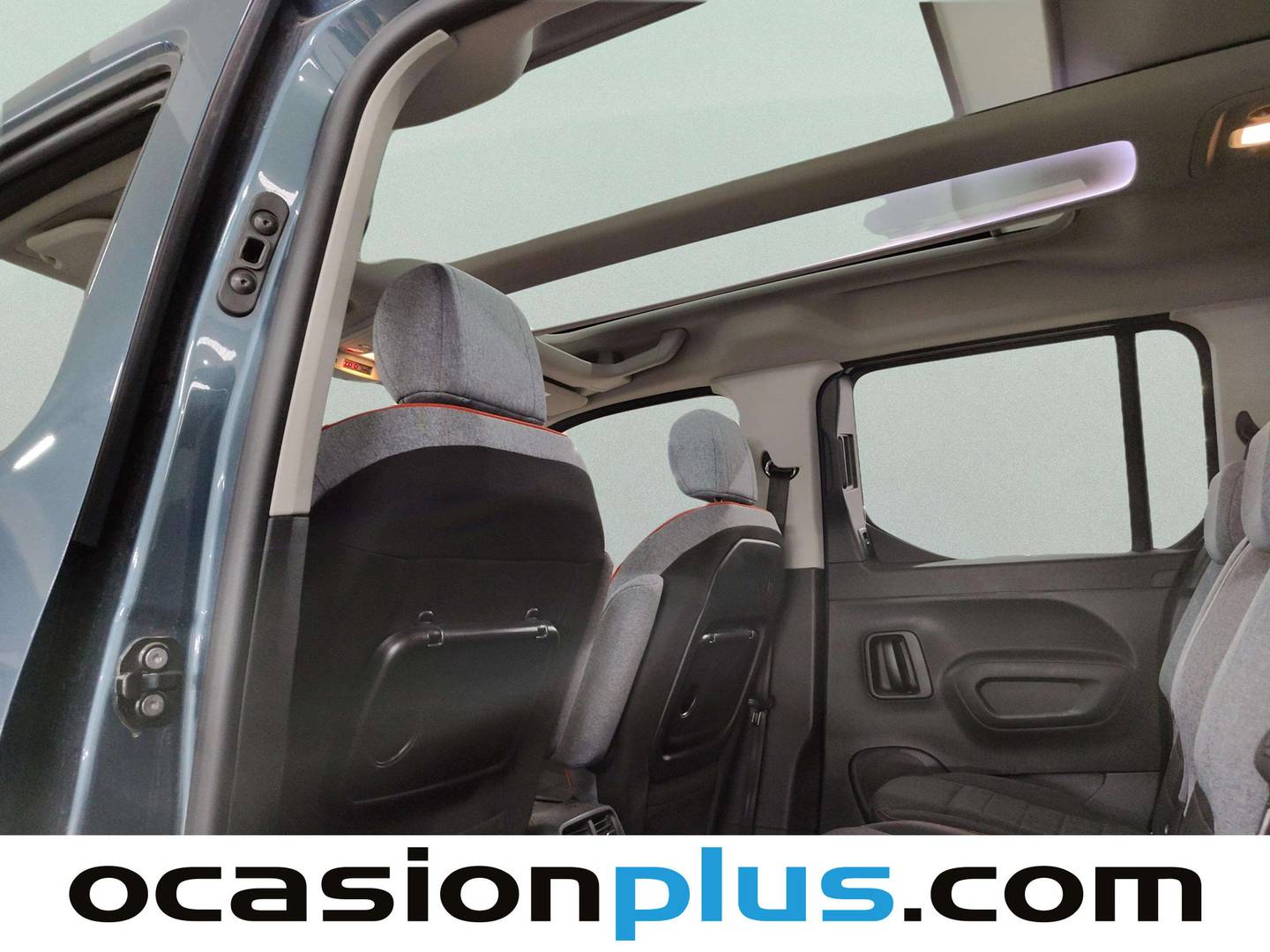 Extras y acabados del Citroën Berlingo Citroën Berlingo BlueHDi 130 S&S Talla M Max Auto (130 CV)