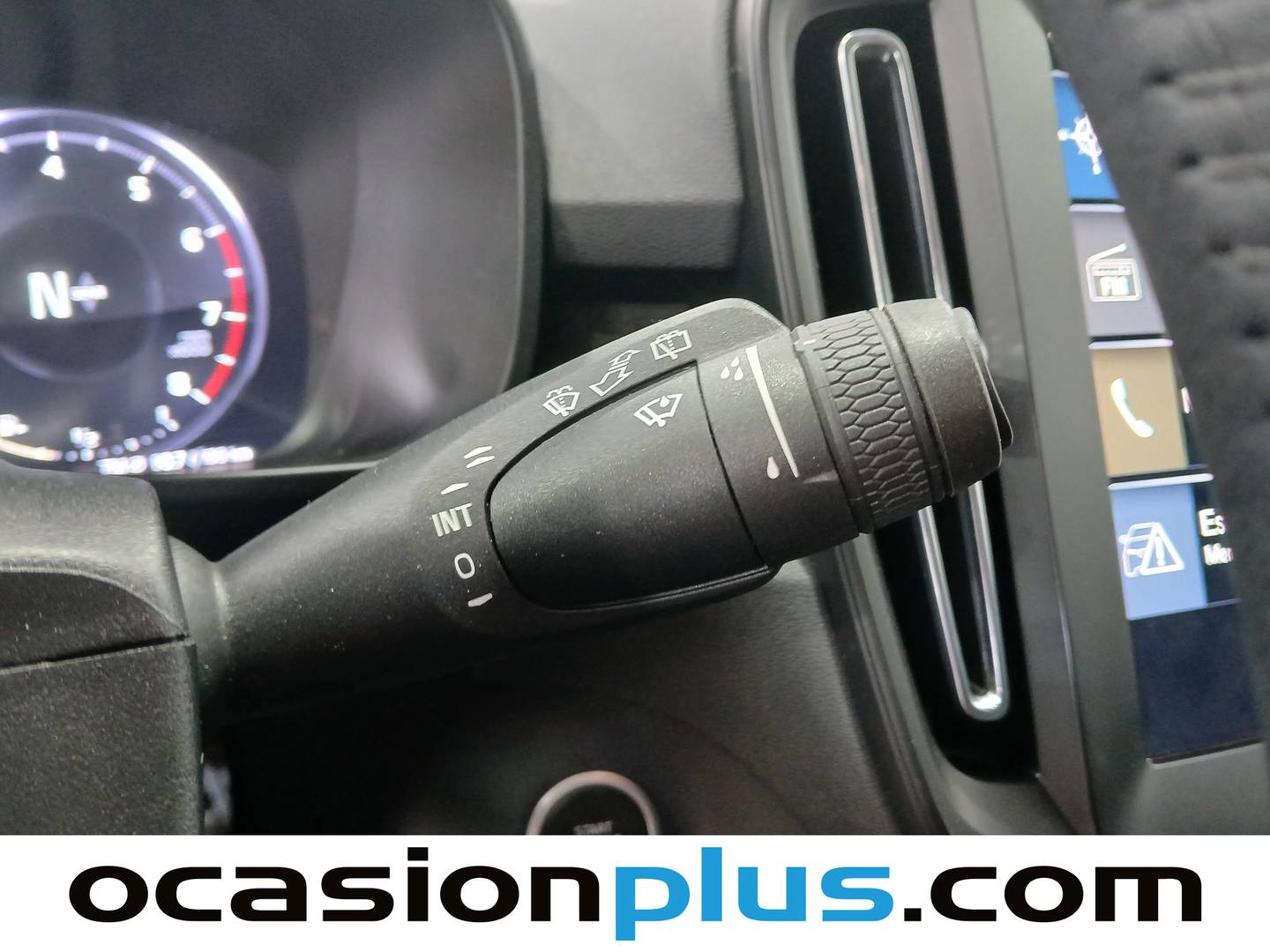 Volvo XC40 Volvo XC40 T2 Momentum Core (129 CV) al mejor precio