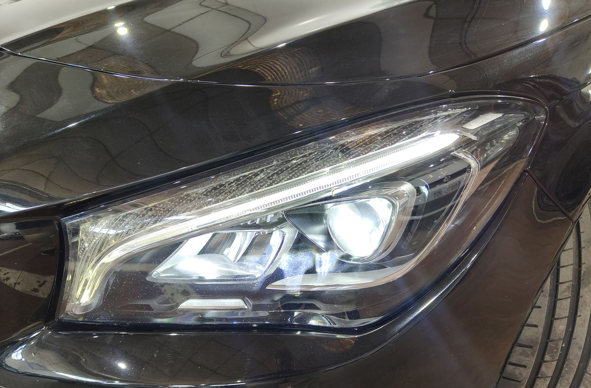Mercedes-Benz CLA 180 Pack AMG - foto 13