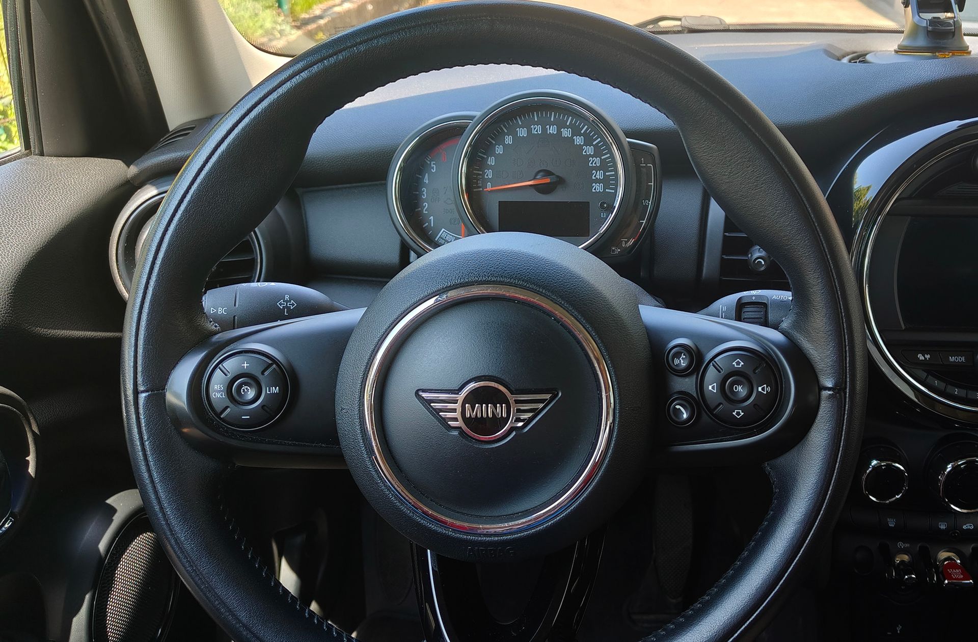MINI Cooper One D - foto 21