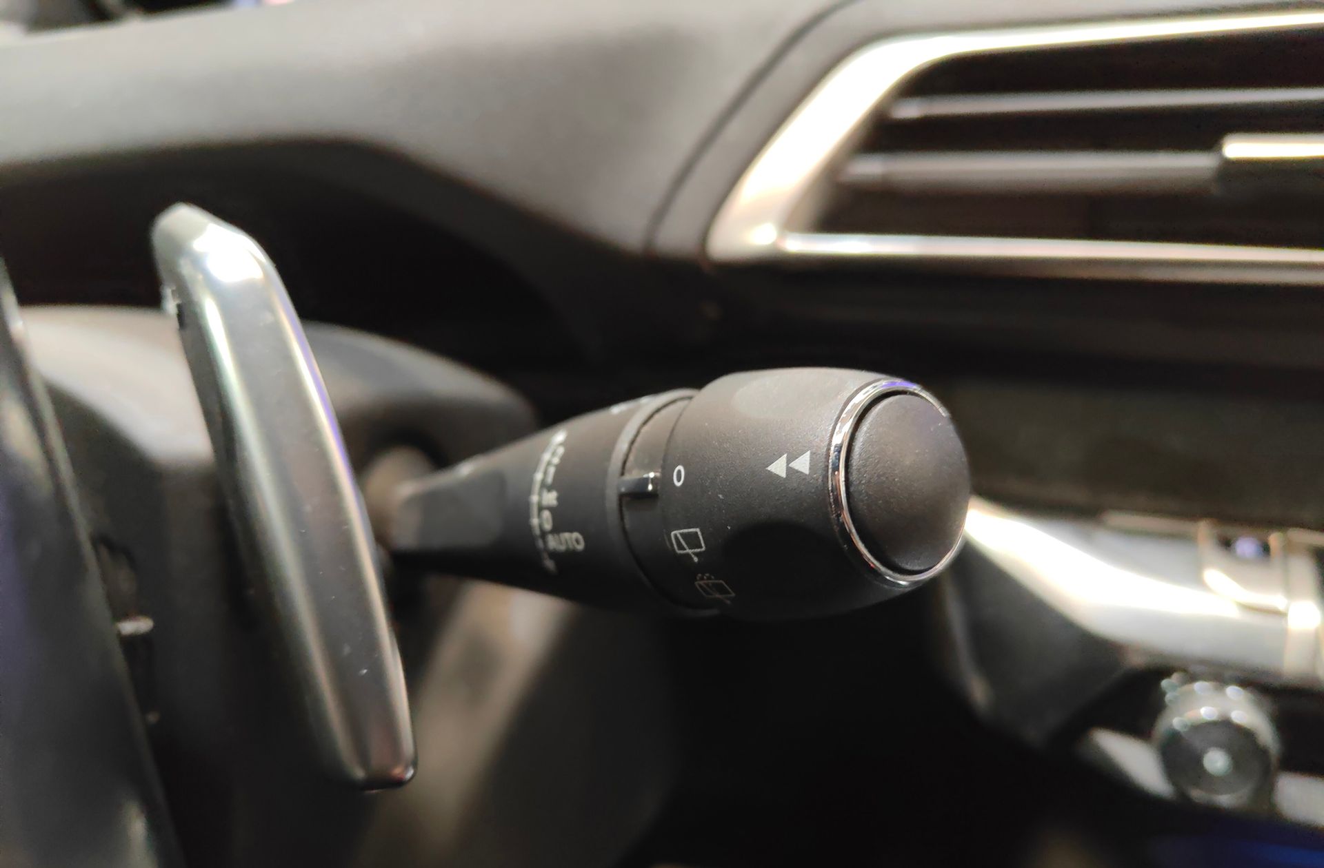 Peugeot 3008 THP 165 GT Line - foto 36