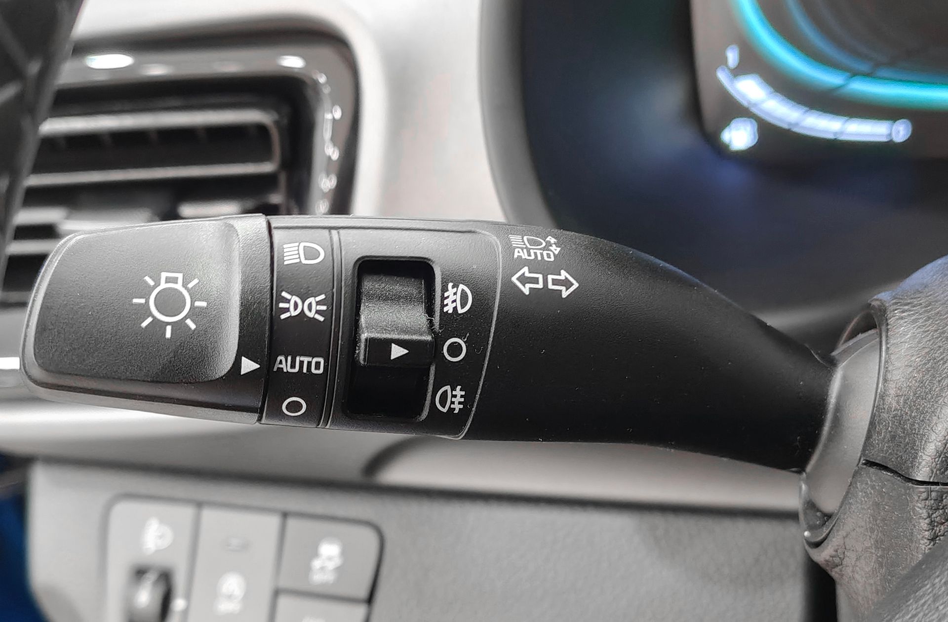 Kia Stonic 1.0 T-GDi MHEV Drive - foto 23
