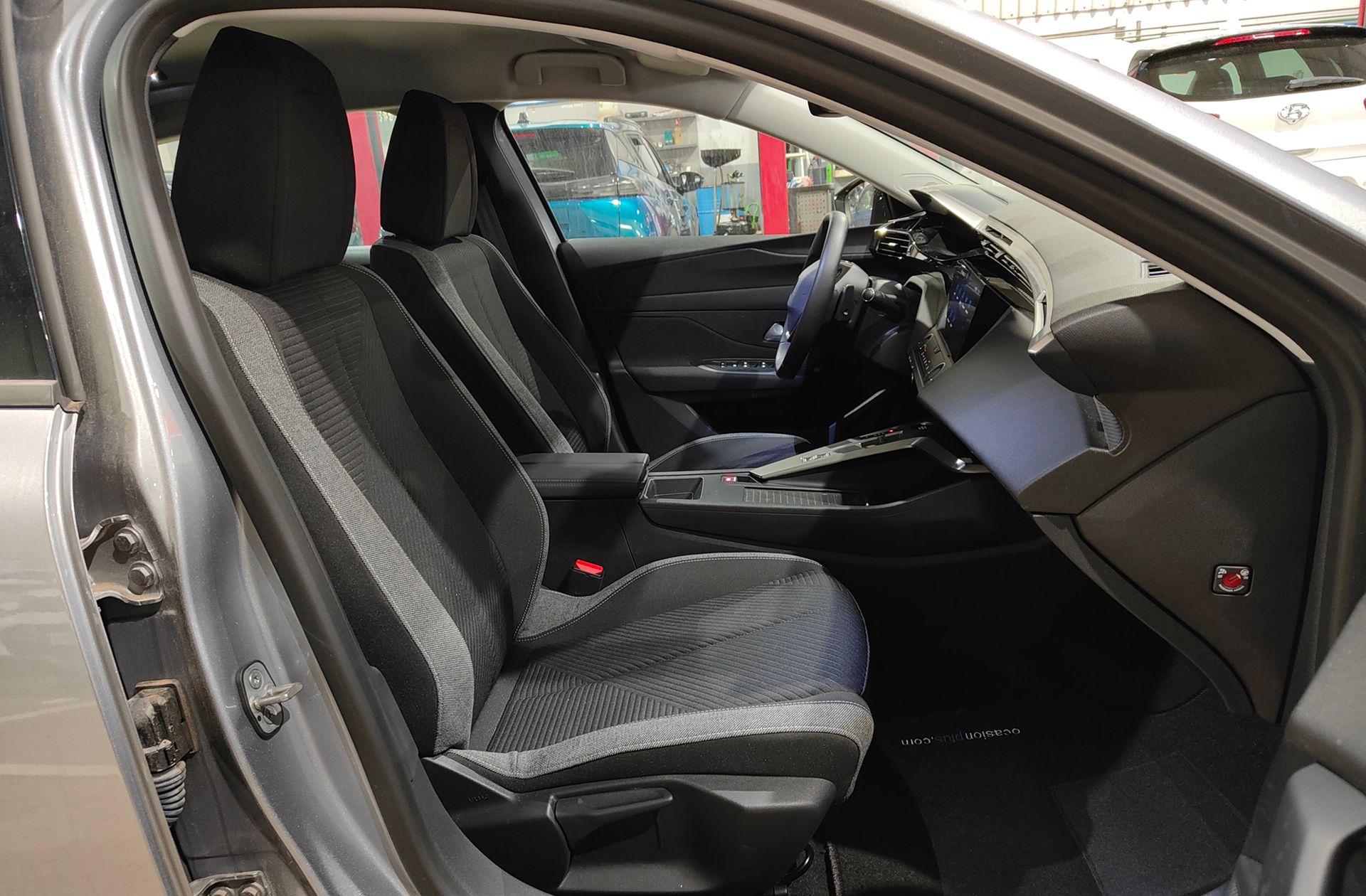 Peugeot 308 PureTech 130 Active Pack EAT8 - foto 16