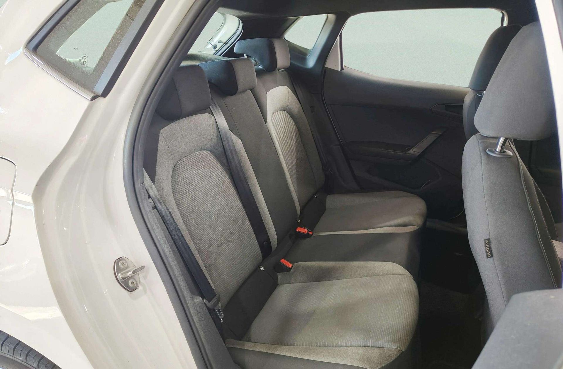 SEAT Ibiza 1.0 TSI Xcellence Plus DSG - foto 18