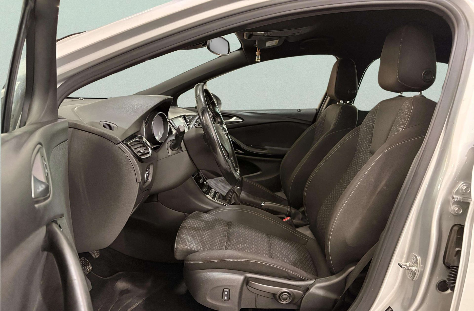 Opel Astra 1.4 Turbo Dynamic - foto 10