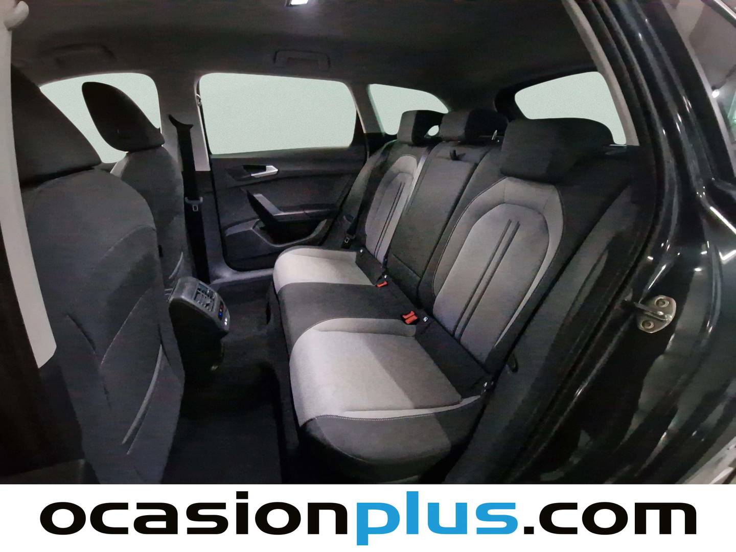 Foto Seat León SEAT León ST 1.5 eTSI Style 25 Aniversario (116 CV)