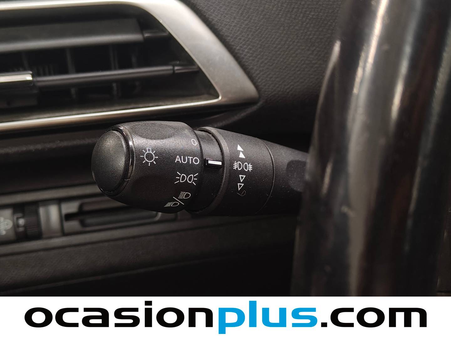 Acabados Peugeot 3008 Peugeot 3008 BlueHDI 130 S&S Active (130 CV)