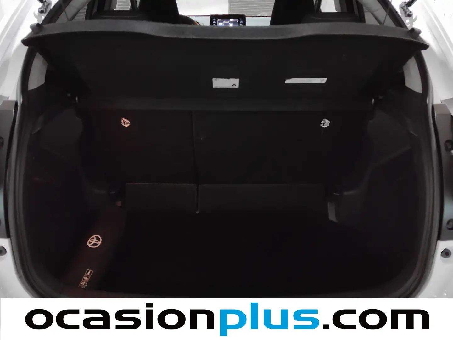 Foto Toyota Yaris Toyota Yaris 120H Business Plus (116 CV)