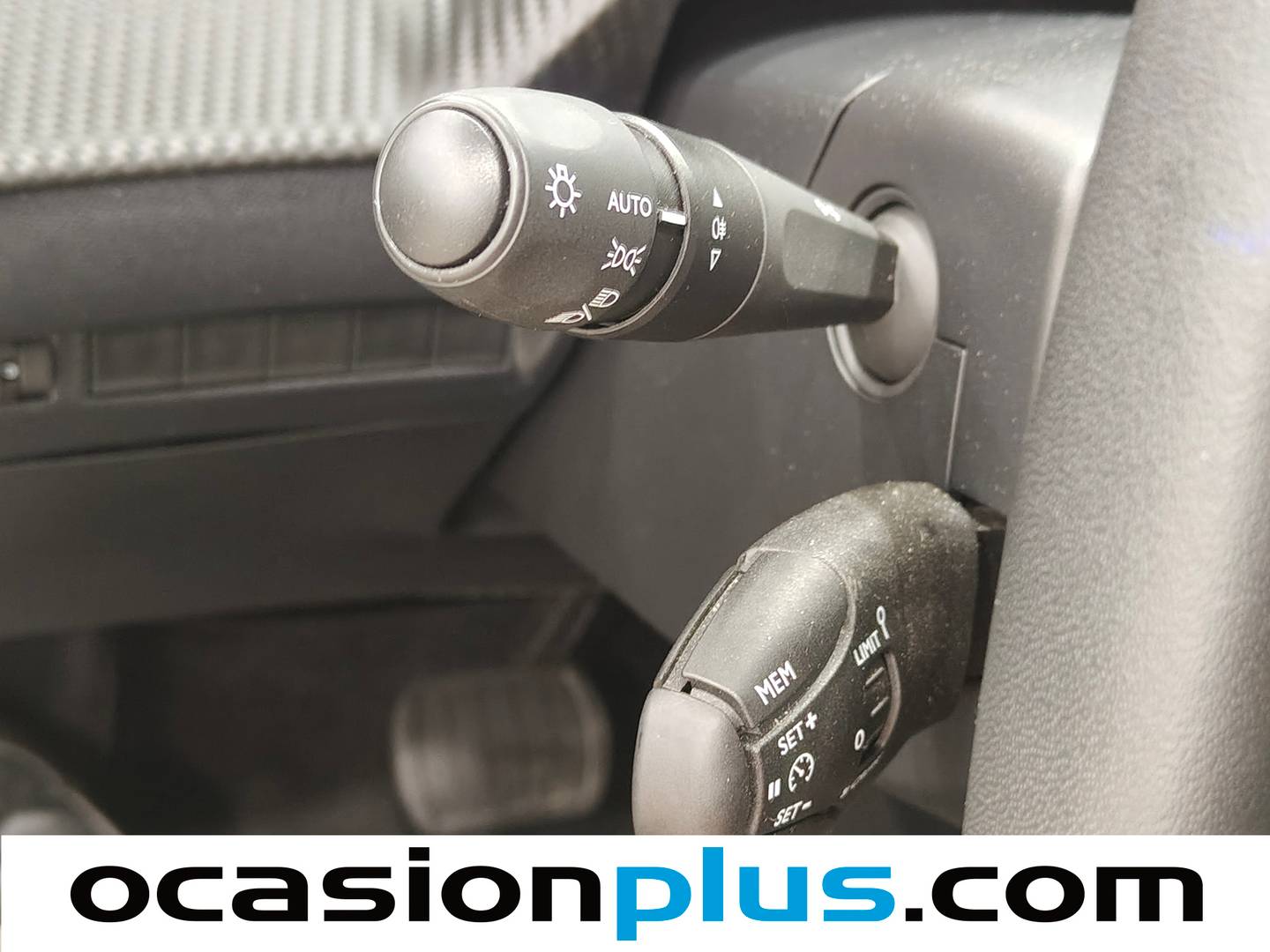 Peugeot 2008 Peugeot 2008 Allure Hybrid eDCS6 (145 CV) de ocasión