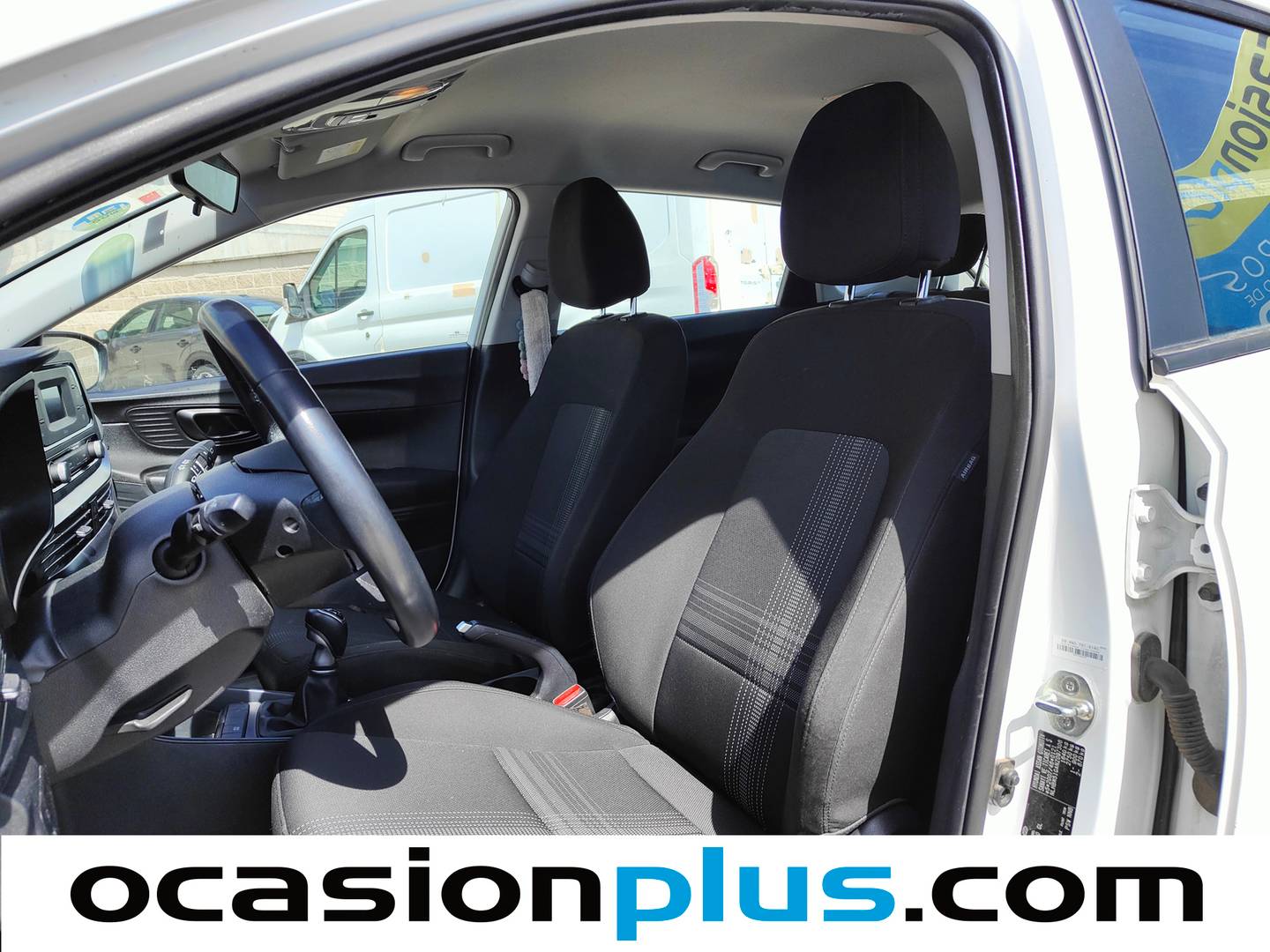 Foto asientos delanteros Hyundai i20 Hyundai i20 1.0 TGDI 48V Essence (100 CV)