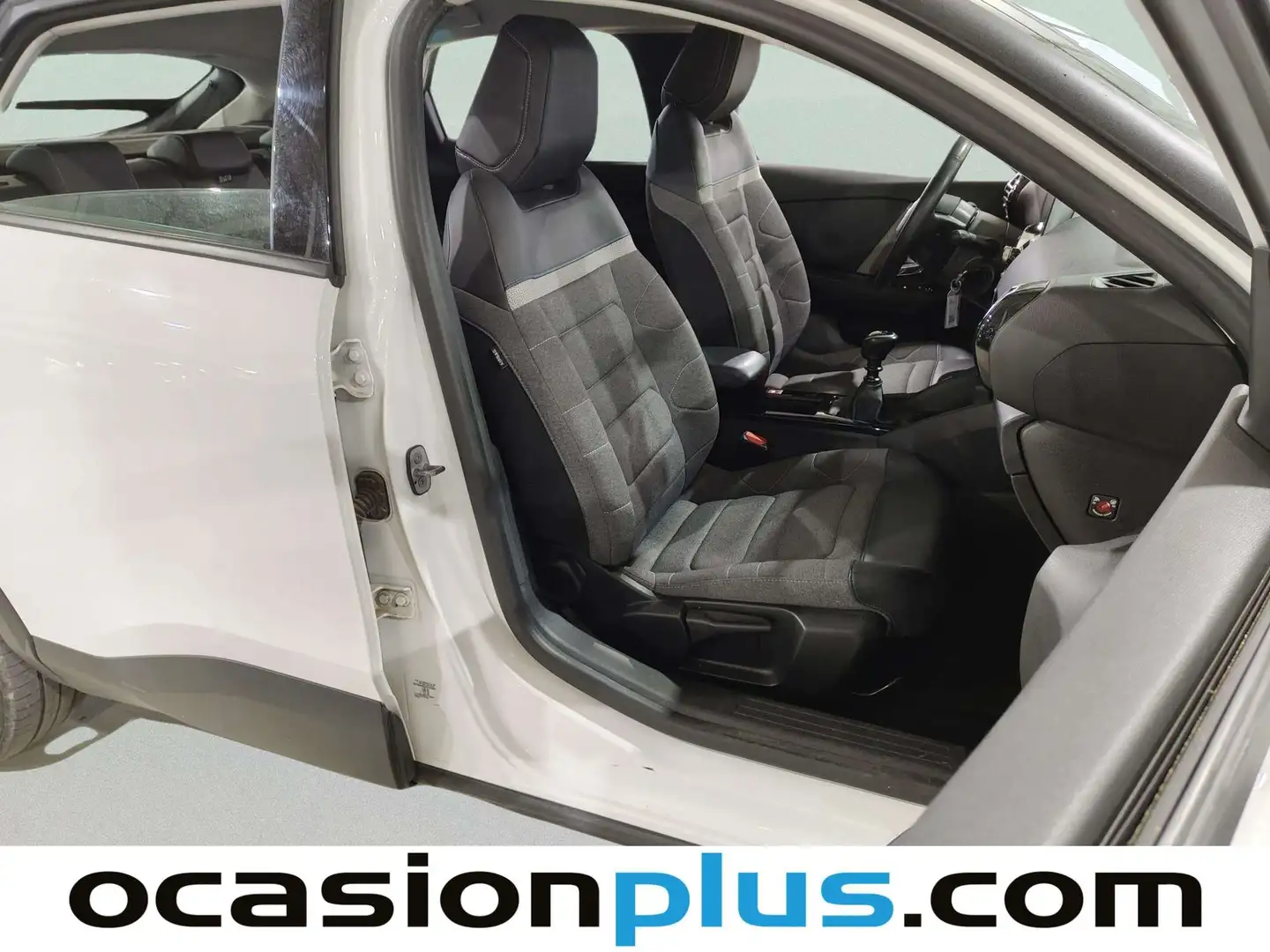 Foto Citroën C4 Citroen C4 PureTech 130 S&S 6v Feel Pack (130 CV)