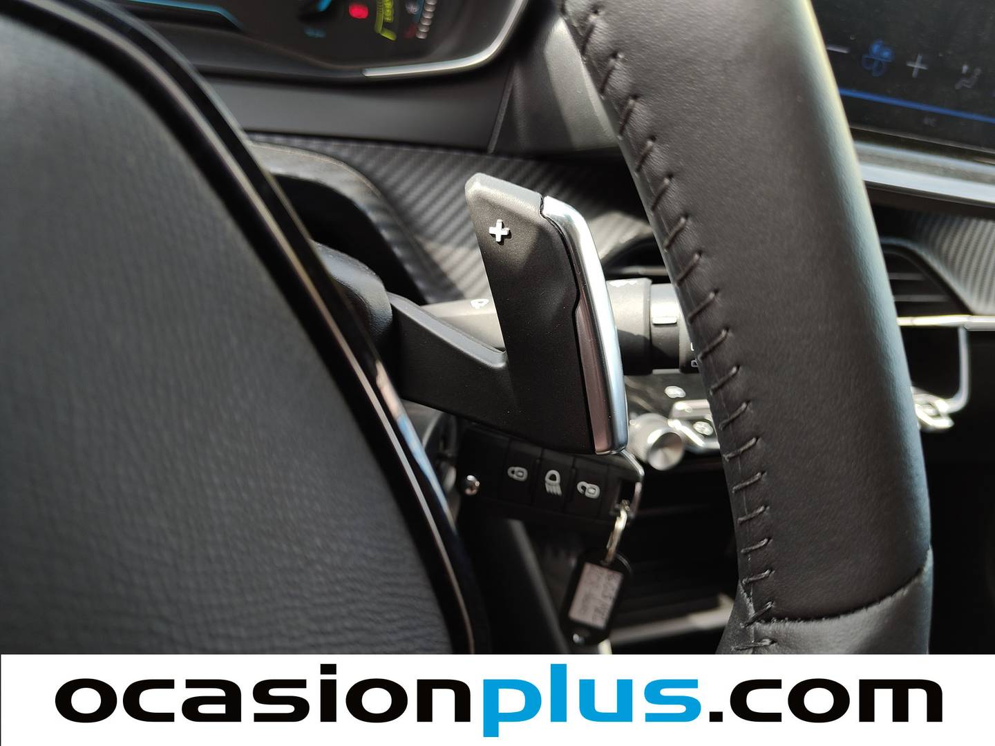 Peugeot 208 Peugeot 208 Style Hybrid 100 eDCS6 (100 CV) automático