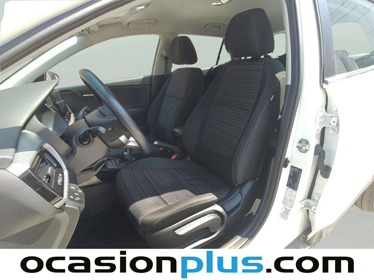 Foto asientos traseros KIA Stonic KIA Stonic 1.0 T-GDi MHEV Drive (100 CV)