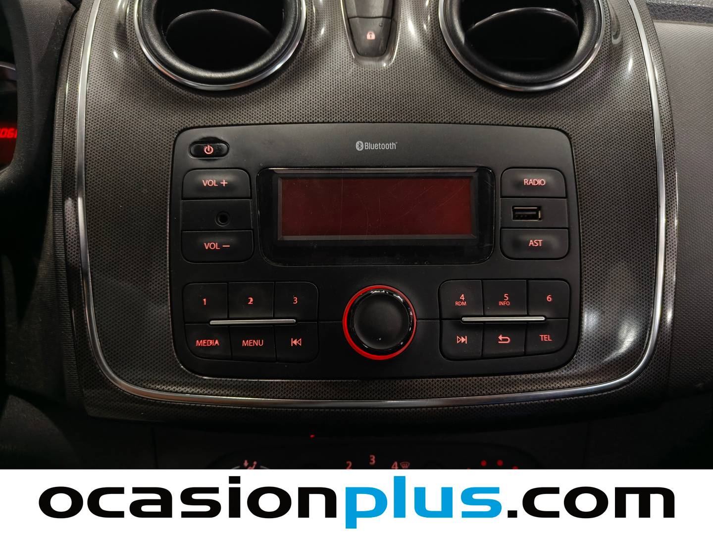 Equipamiento del Dacia Sandero Dacia Sandero dCi 90 Stepway (90 CV)