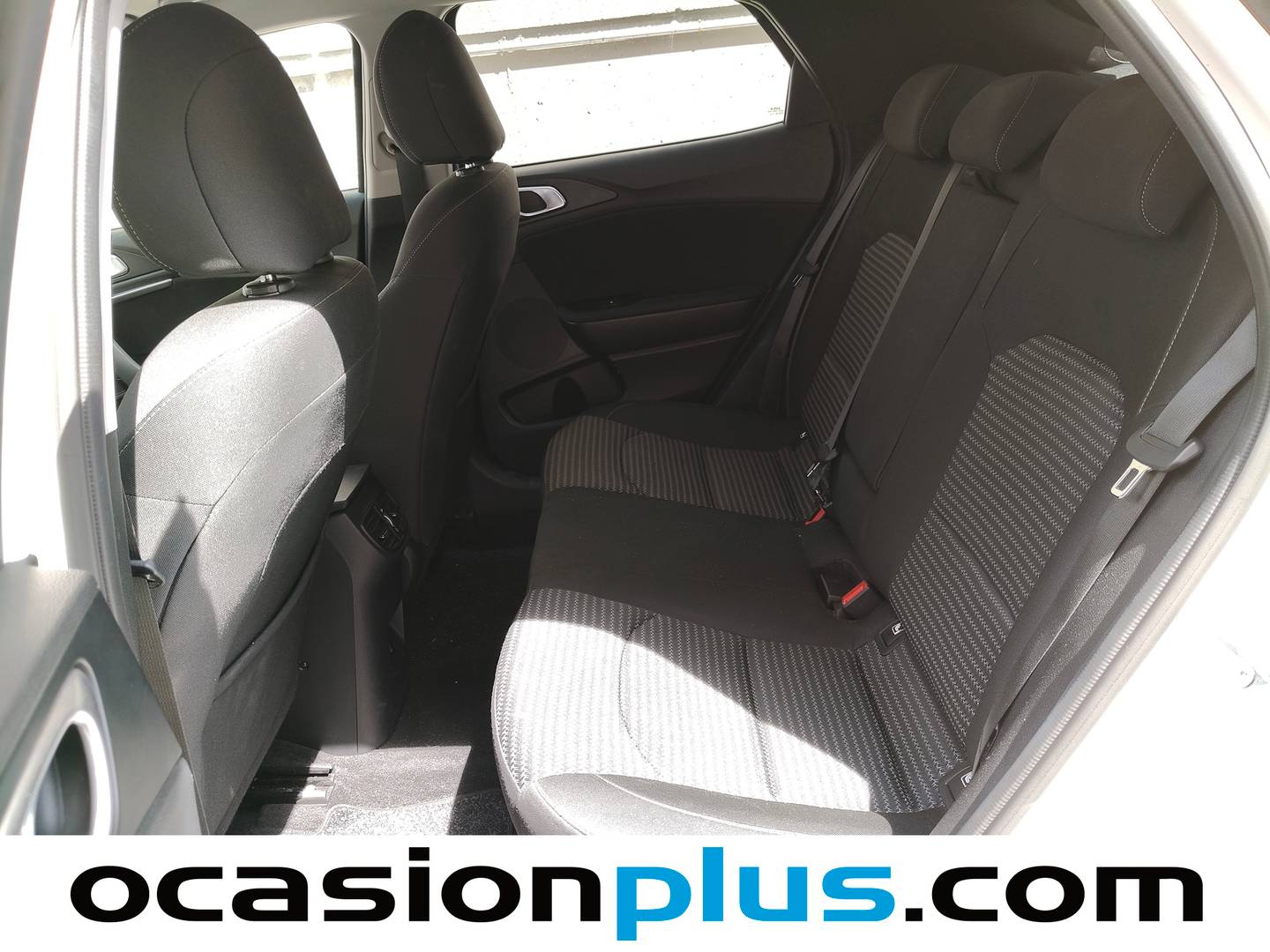 Foto asientos traseros KIA XCeed KIA XCeed 1.0 T-GDi Drive (100 CV)