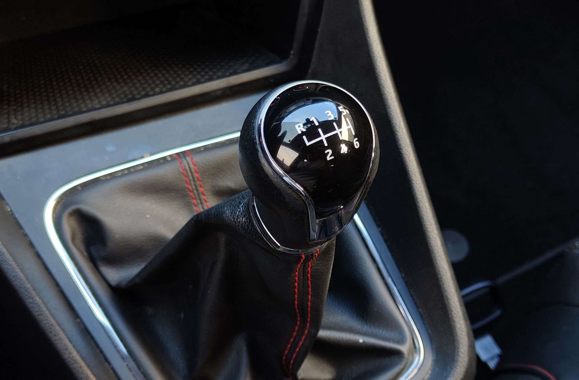 SEAT León ST 2.0 TDI FR - foto 5