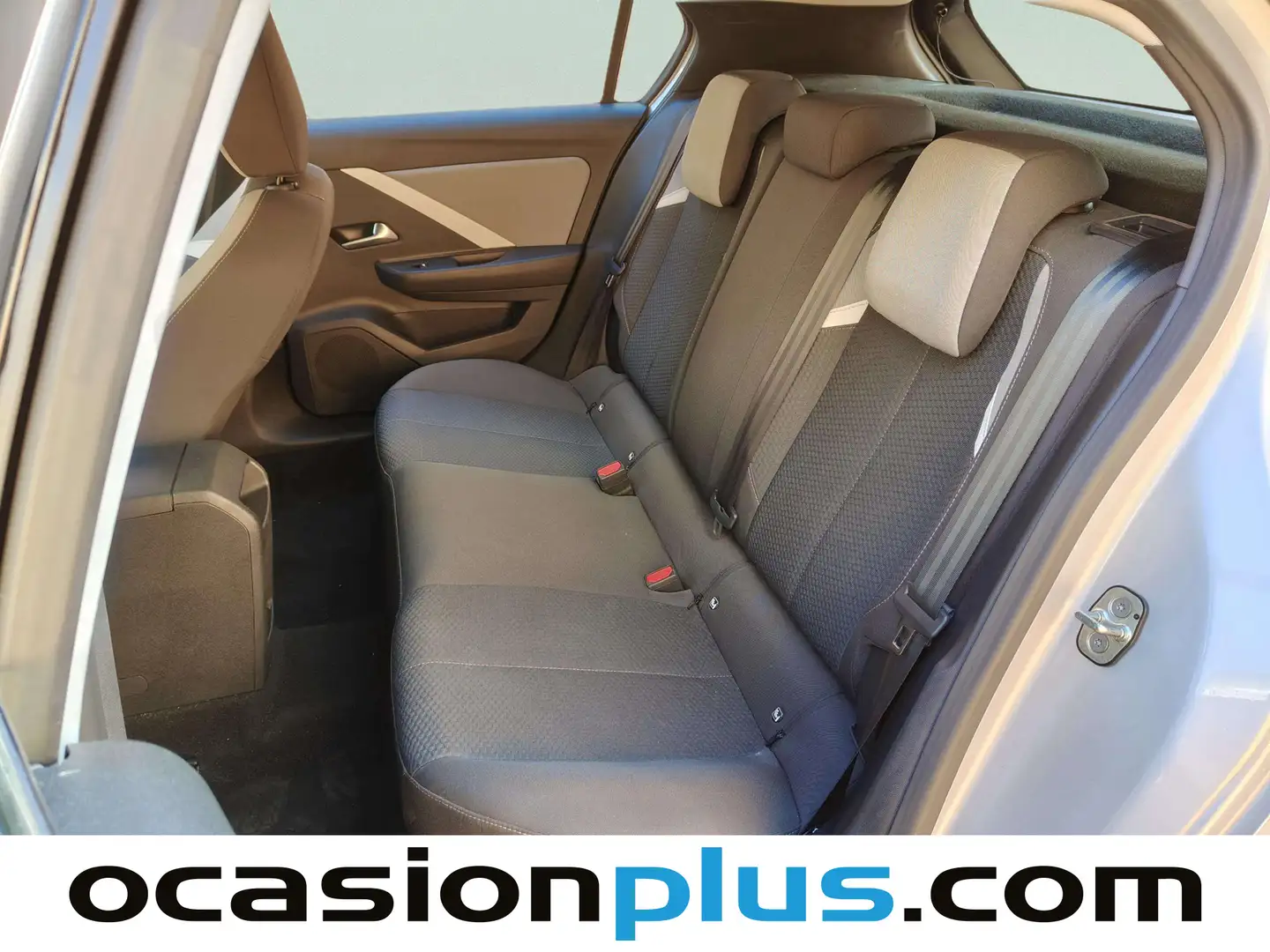 Foto Opel Astra Opel Astra 1.2 Turbo XHT Edition (130 CV)