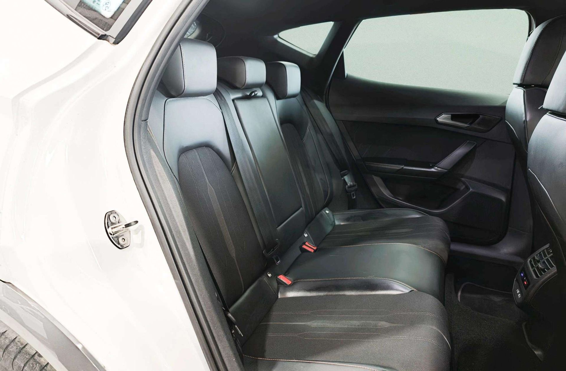 Cupra Formentor 1.5 TSI - foto 17