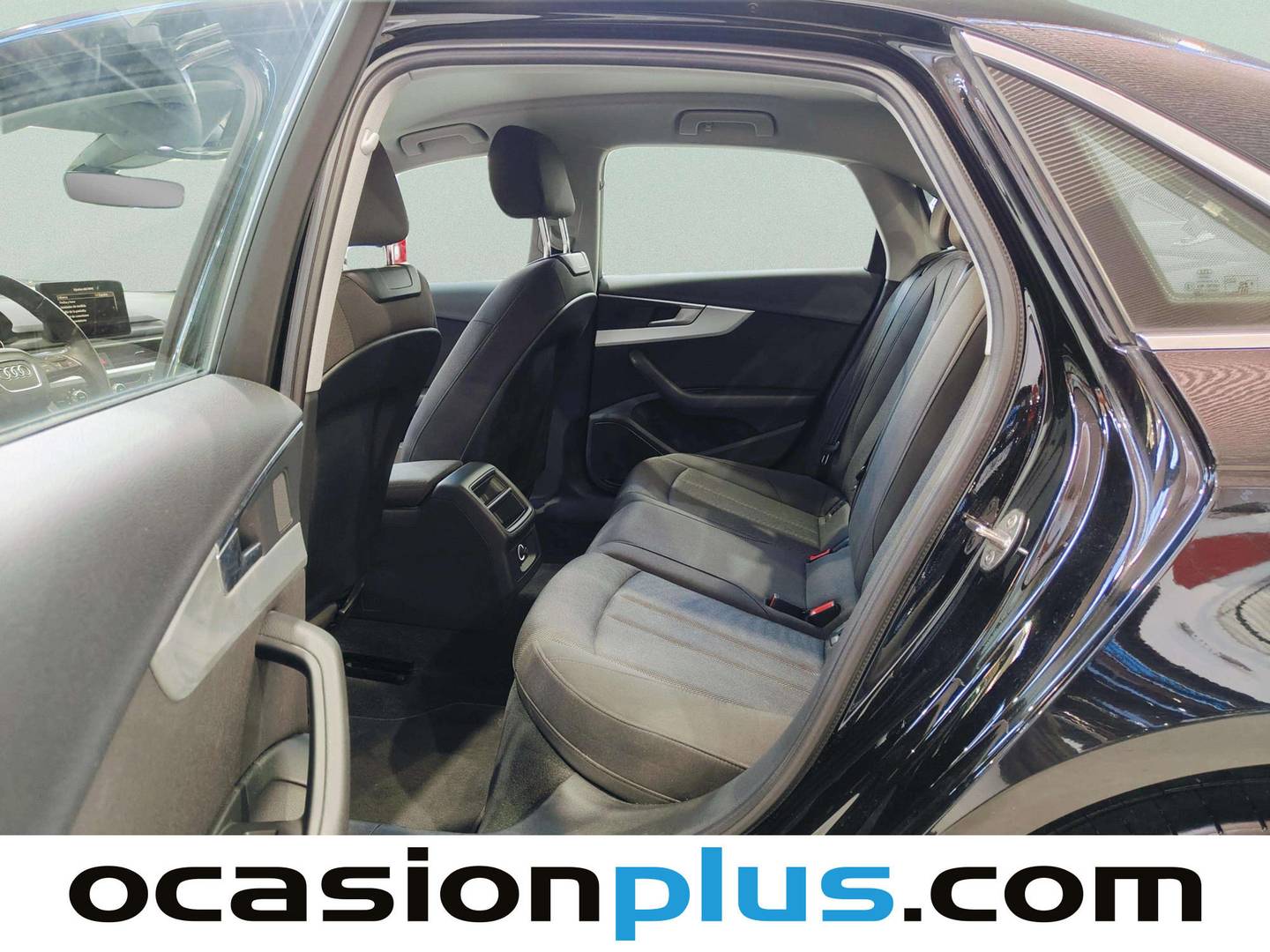 Foto asientos traseros Audi A4 Audi A4 Advanced edition 1.4 TFSI (150 CV)