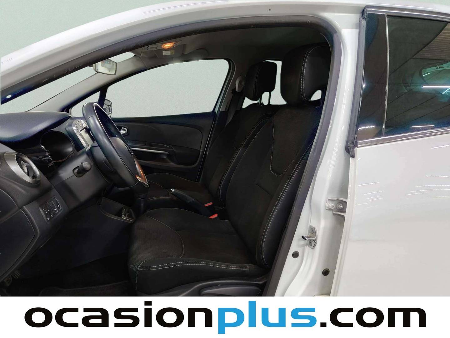 Foto asientos delanteros Renault Clio Renault Clio TCe 90 Technofeel Energy eco2 (90 CV)
