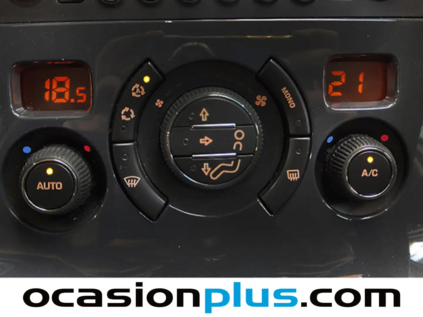 Foto Peugeot 3008 Peugeot 3008 1.6 BlueHDI FAP Style (120 CV)