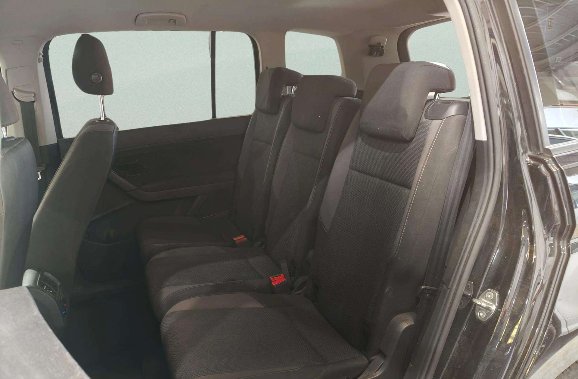 Volkswagen Touran Business 1.2 TSI 7 plazas - foto 12