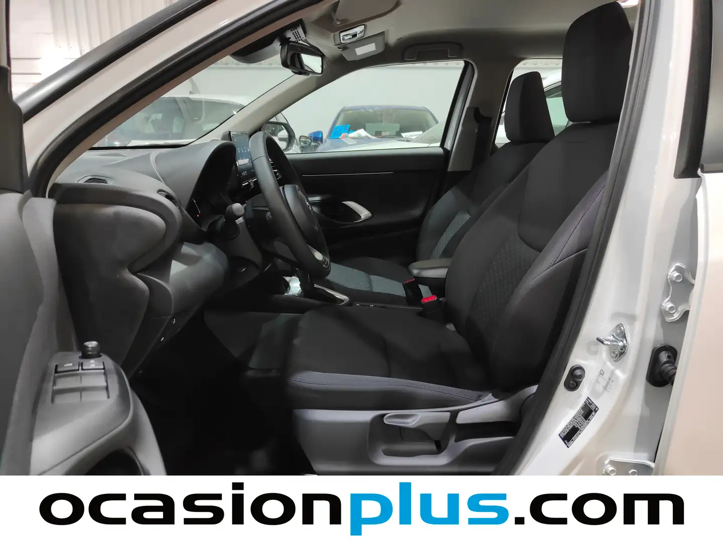 Foto Toyota Yaris Cross Toyota Yaris Cross 120H Business Plus (116 CV)