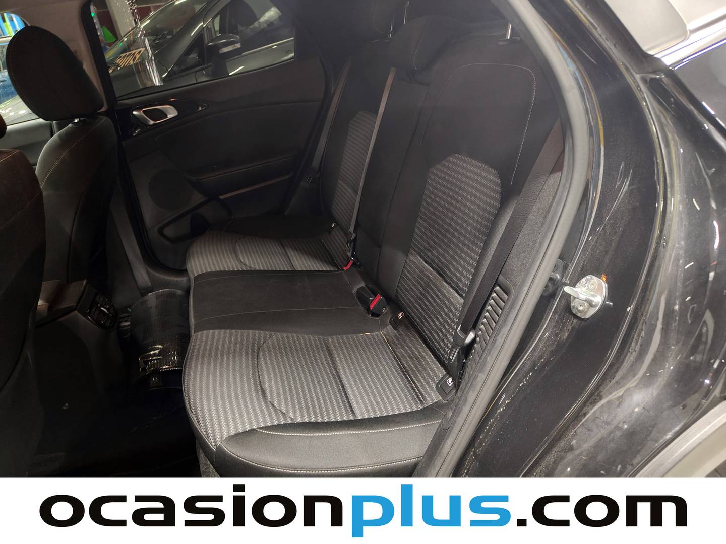 Foto asientos traseros KIA XCeed KIA XCeed 1.6 GDi PHEV eDrive (141 CV)
