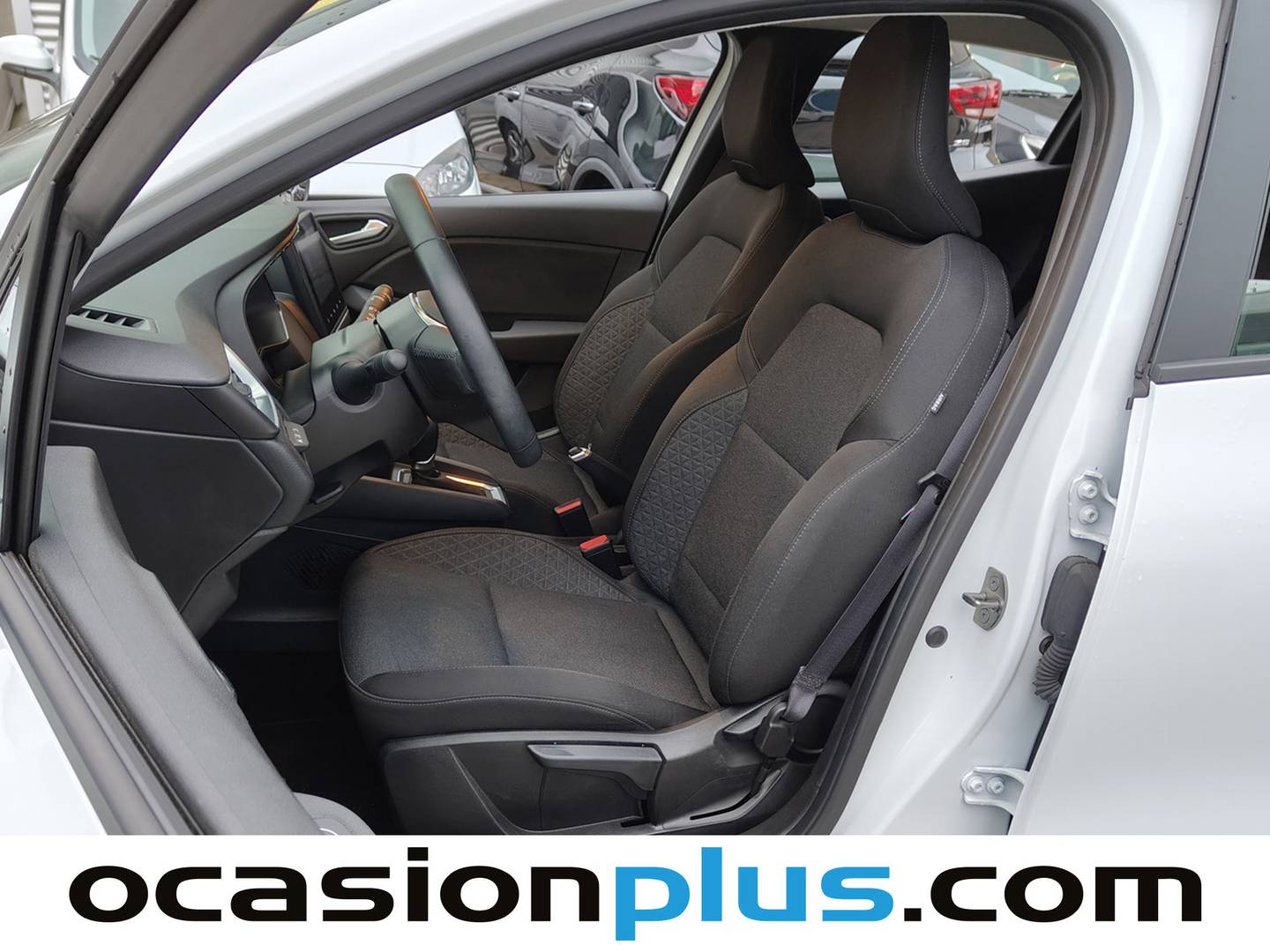Foto asientos delanteros Renault Clio Renault Clio Equilibre E-Tech Híbrido  (140CV)