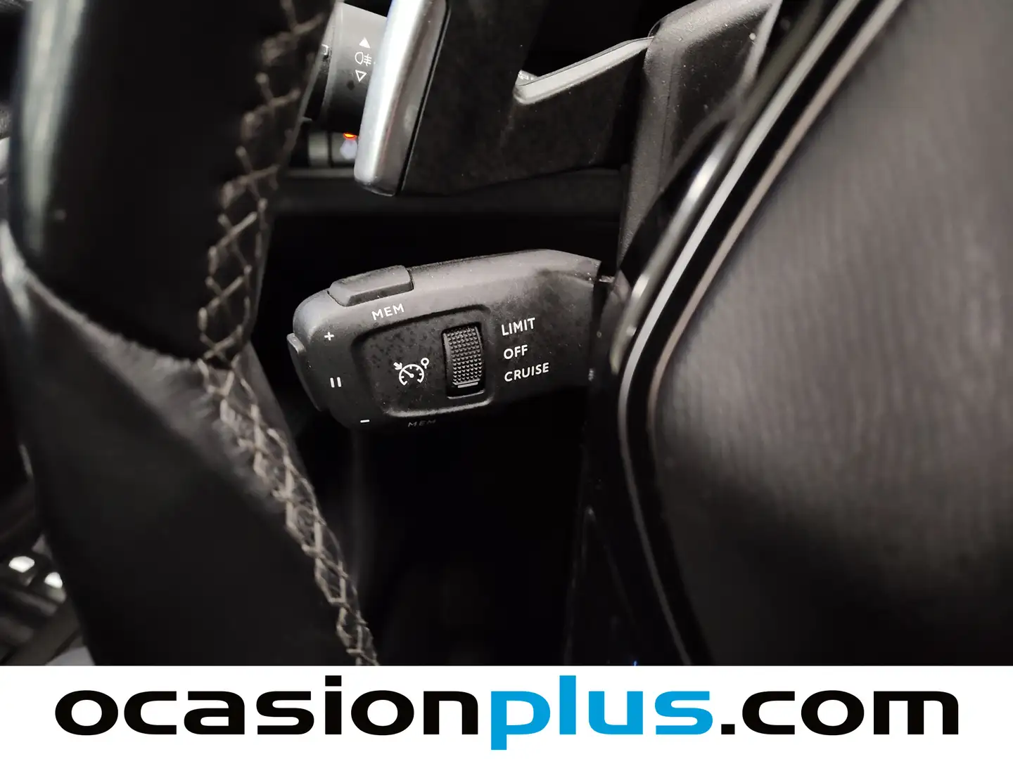 Foto Peugeot 3008 Hybrid Peugeot 3008 Hybrid 300 Allure Pack e-EAT8 (300 CV)