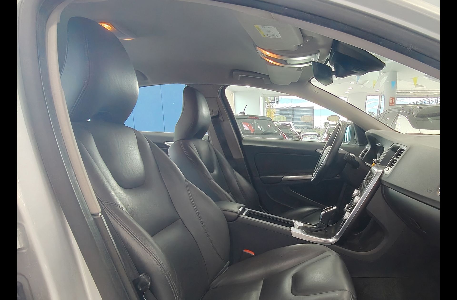 Volvo S60 D3 Summum - foto 14