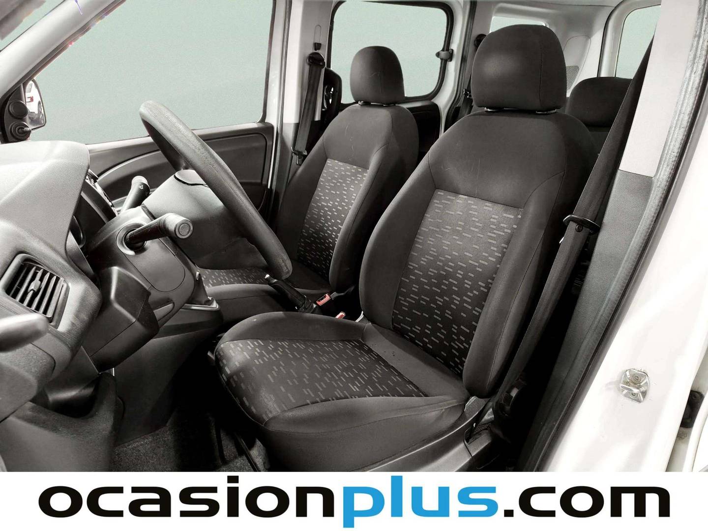 Foto asientos delanteros Opel Combo Opel Combo Tour 1.3 CDTI Expression L1H1 (90 CV)
