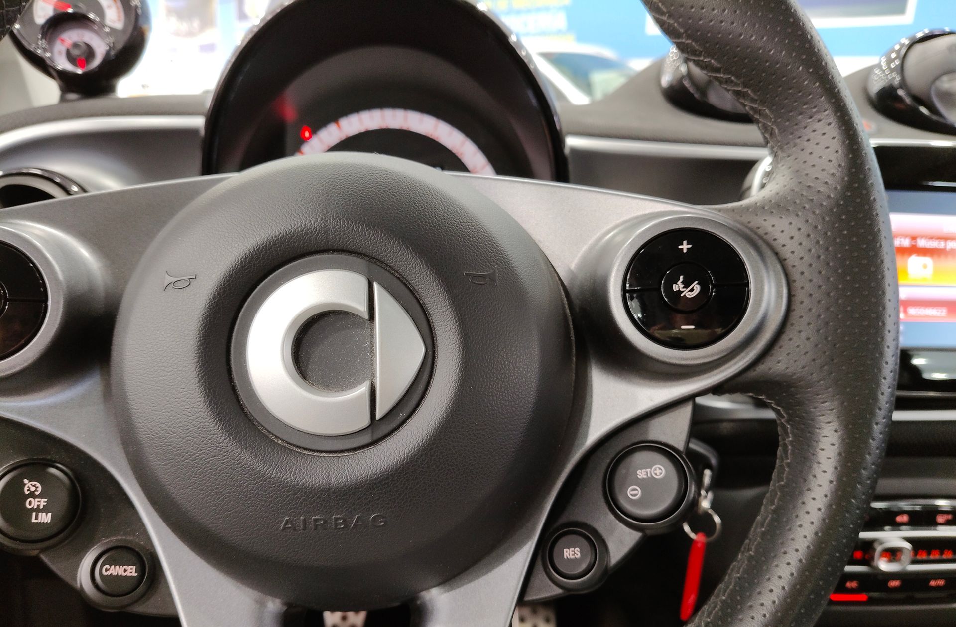 smart fortwo Coupe 66 - foto 26