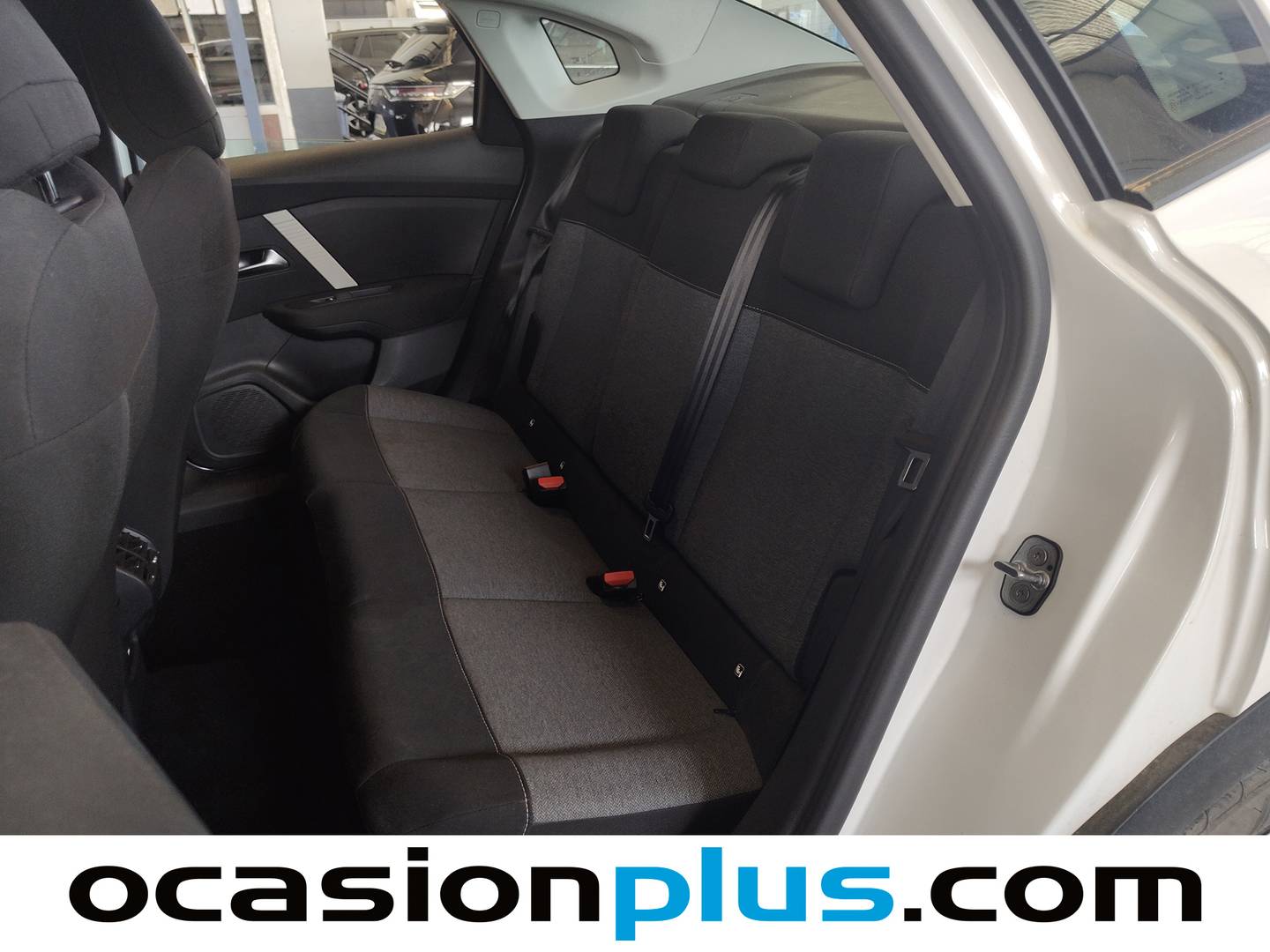 Foto Citroën C4 X Citroen C4 X PureTech 100 S&S 6v You (102 CV)