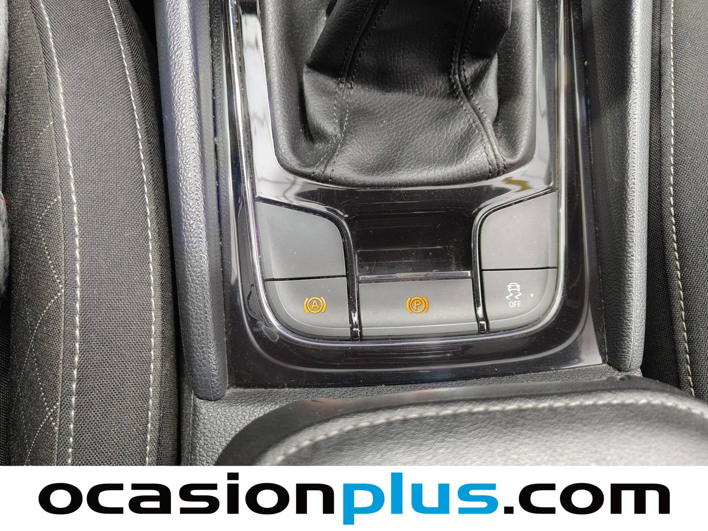 Foto Skoda Karoq Skoda Karoq 1.5 TSI ACT Ambition (150 CV)