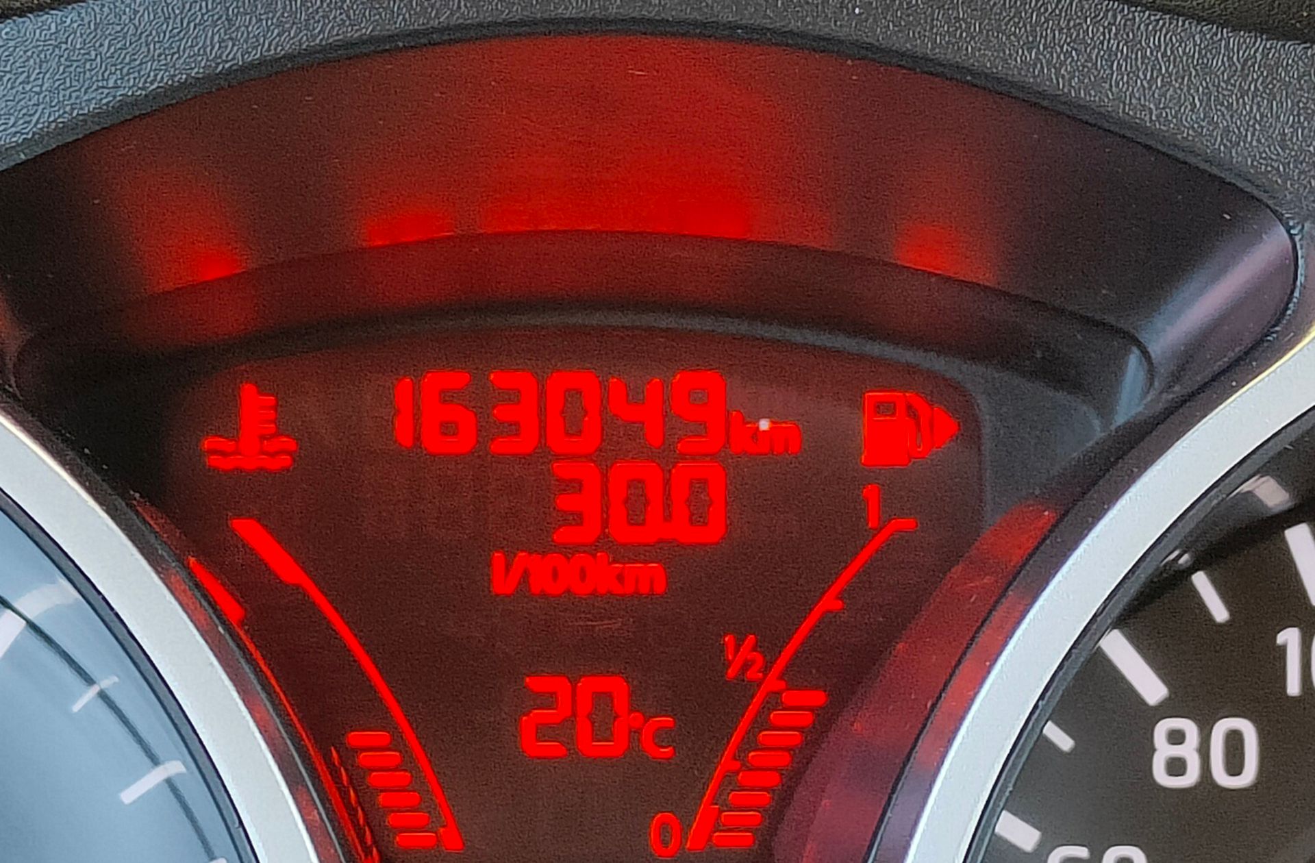 Nissan Juke dCi 110 N-Connecta 4x2 - foto 9