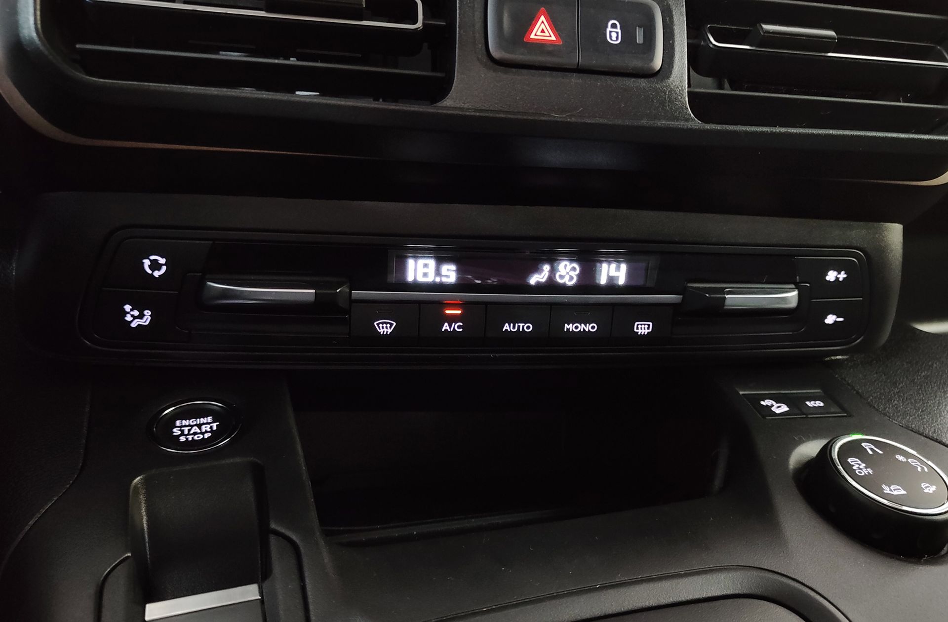 Peugeot Rifter BlueHDi 130 GT Line Standard EAT8 9 - foto 33