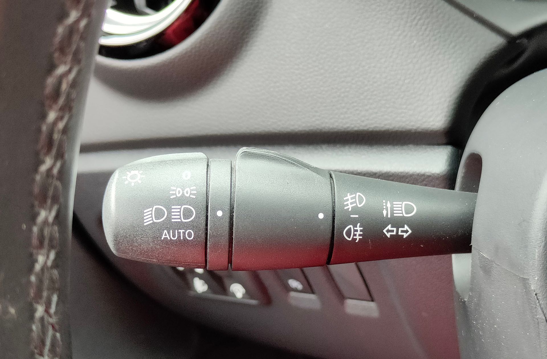Renault Captur Zen TCe - foto 23