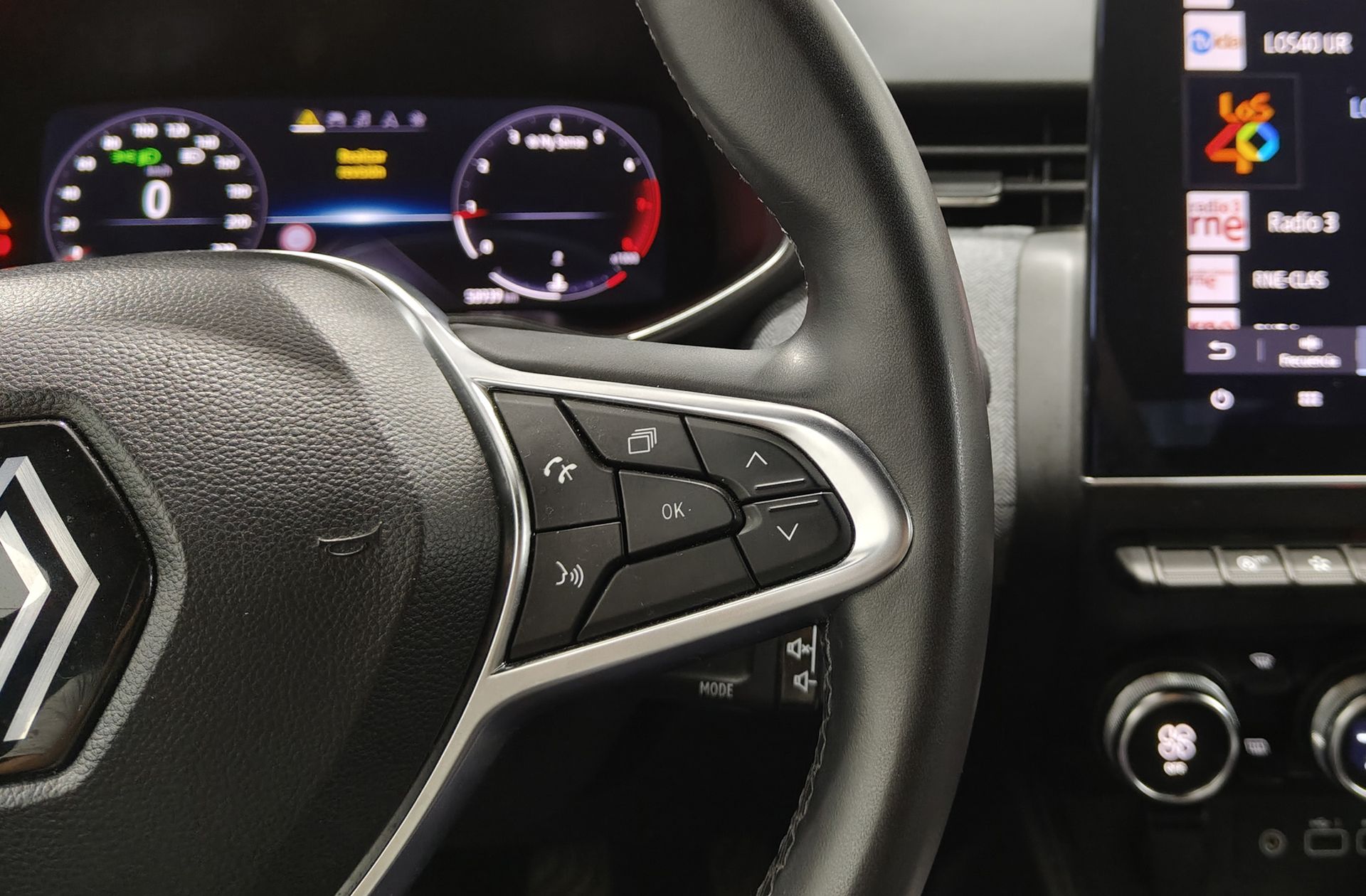 Renault Clio Techno TCe - foto 25
