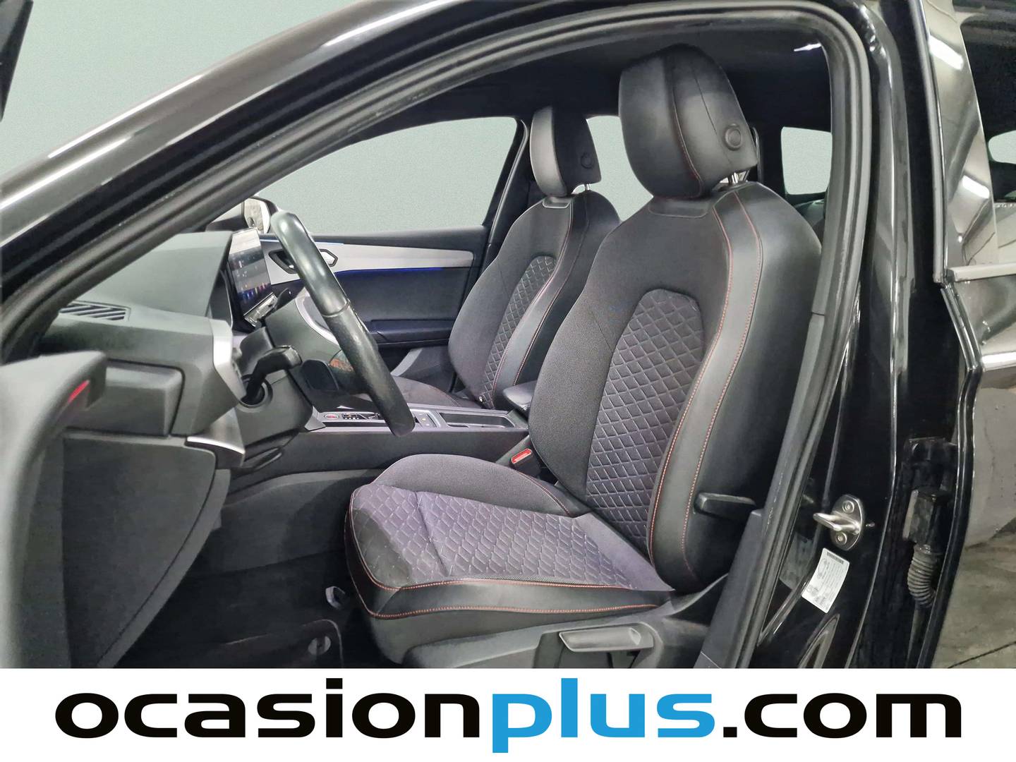 Foto asientos delanteros Seat León SEAT León ST 2.0 TDI S&S FR Go L DSG (150 CV)