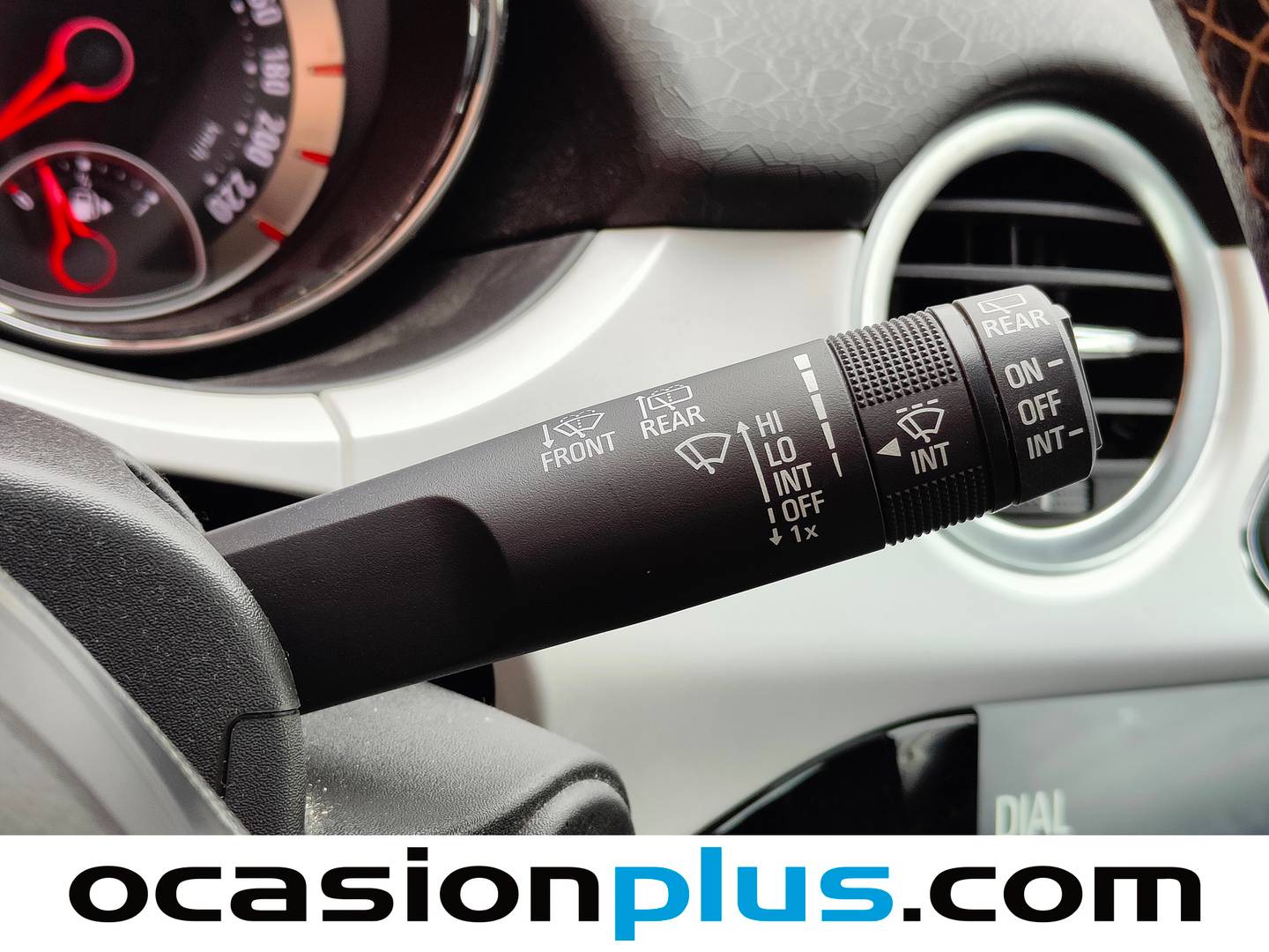 Foto Opel Adam Opel Adam 1.4 XEL Glam (87 CV)