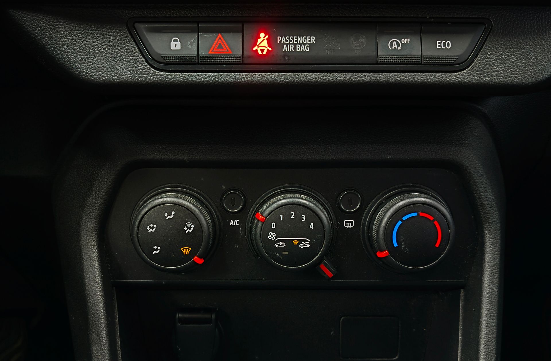 Dacia Sandero Stepway Essential ECO-G - foto 29
